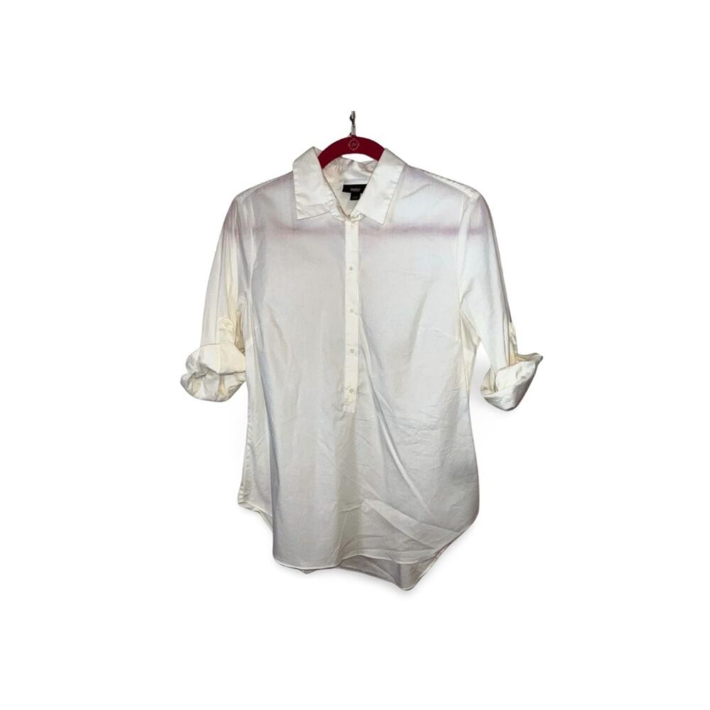 Mossimo White Button Up Shirt Size M